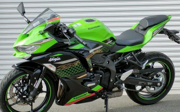 にこ r.smile25 KAWASAKI NINJA ZX-25R SE 2023 OEM PART 39156-2652