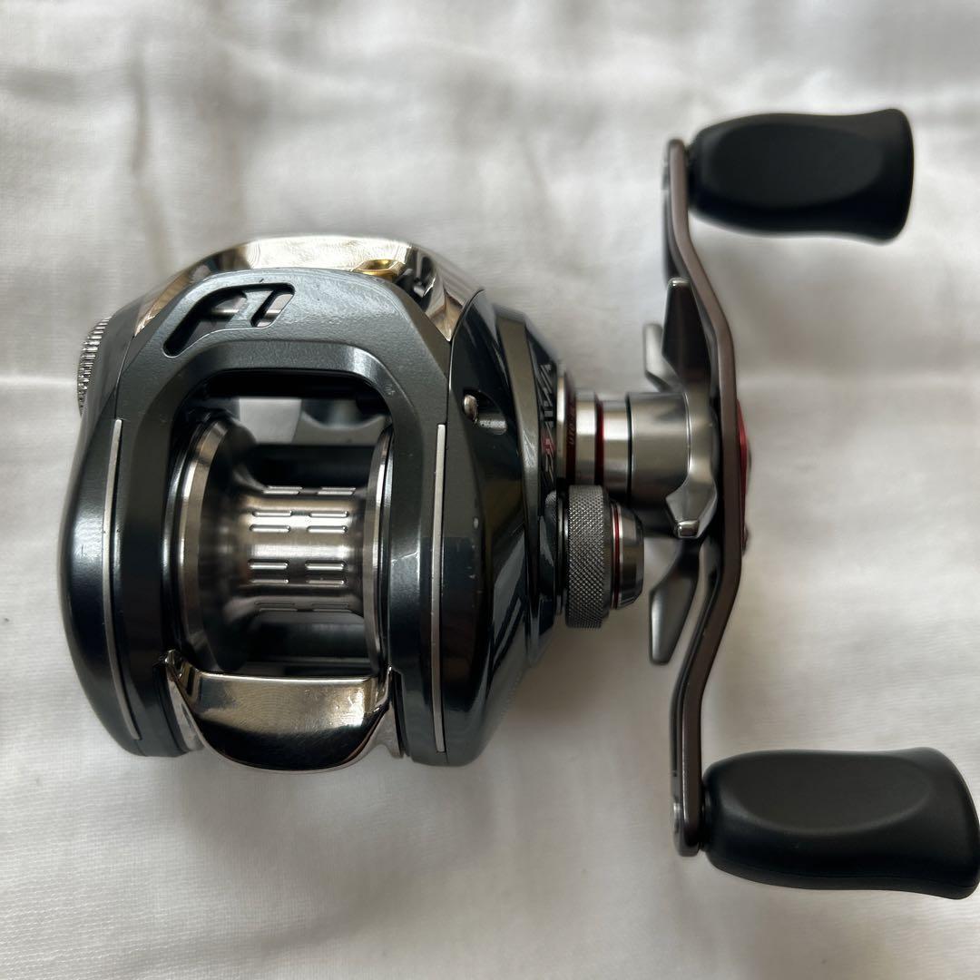 ダイワ TDジリオン 100HL 6.3 中古品です 中古 DAIWA 【ダイワ