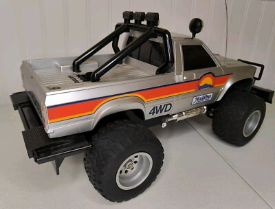 Nikko Malibu Prix Off Roader Toyota Hilux 4WD 4x4 Hi Remote