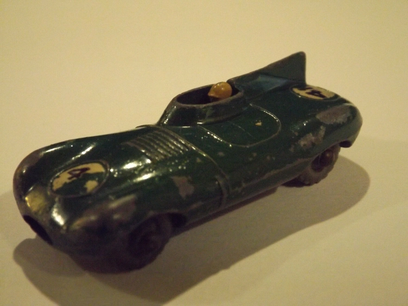Matchbox 41b, Jaguar (D) Type - Free Price Guide & Review