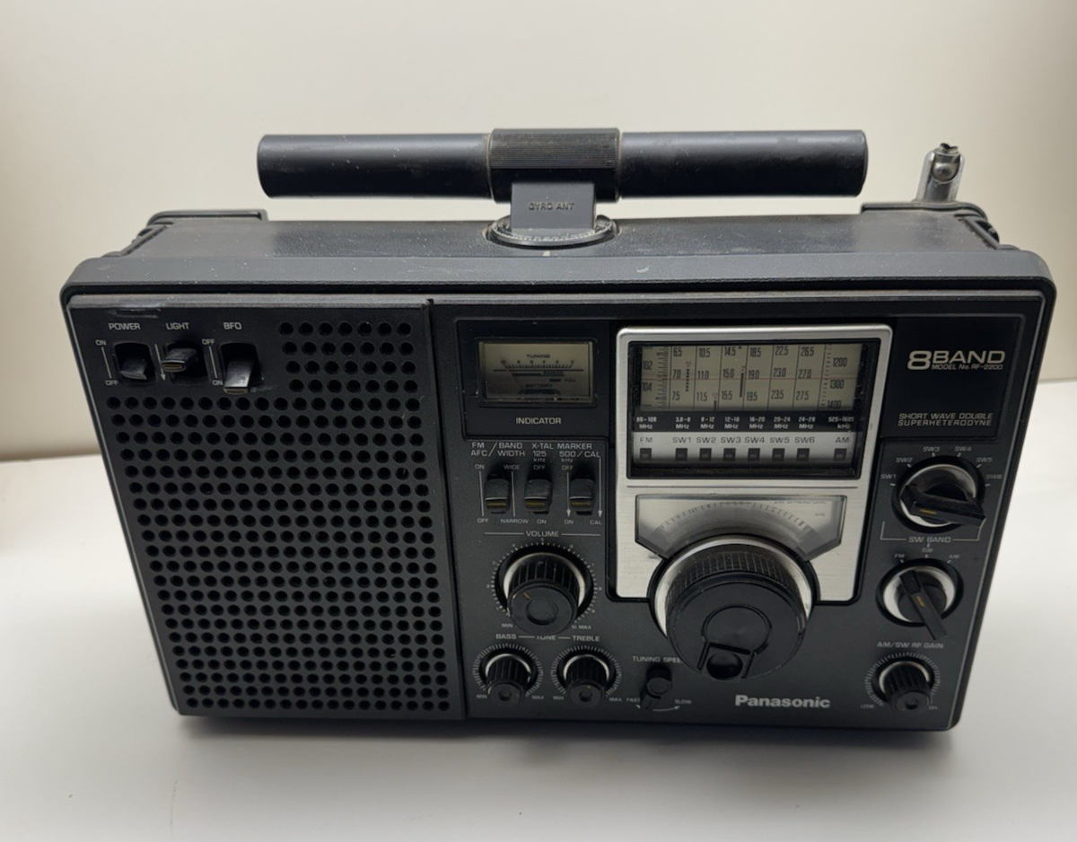 ト打】National Panasonic RF-2200 COUGAR 昭和レトロ SW MW FM クーガ