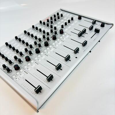 Vestax Midi Controller Vcm 600 Silver Professional Dj Equipment