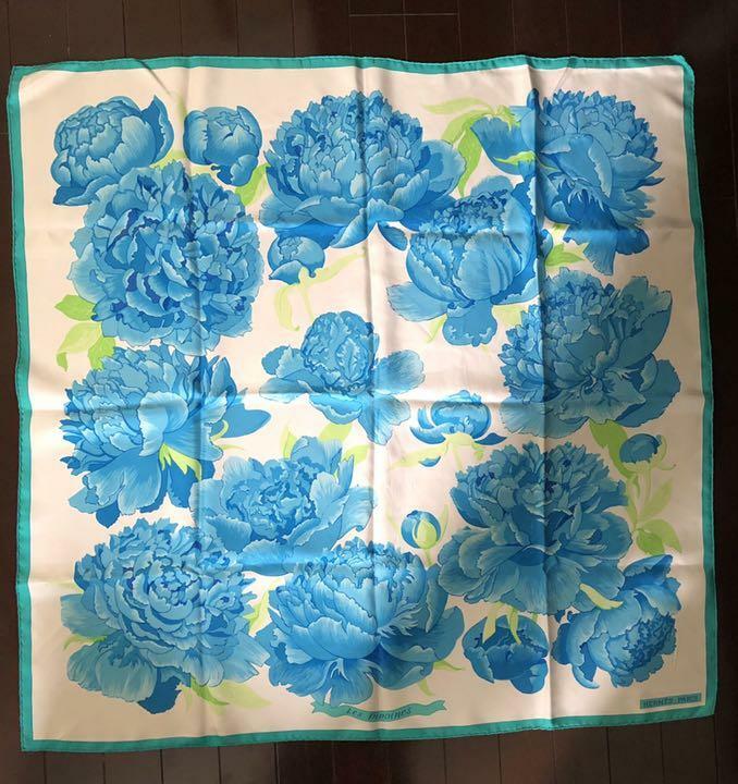 HERMESカレ90 LES PIVOINES SCARF