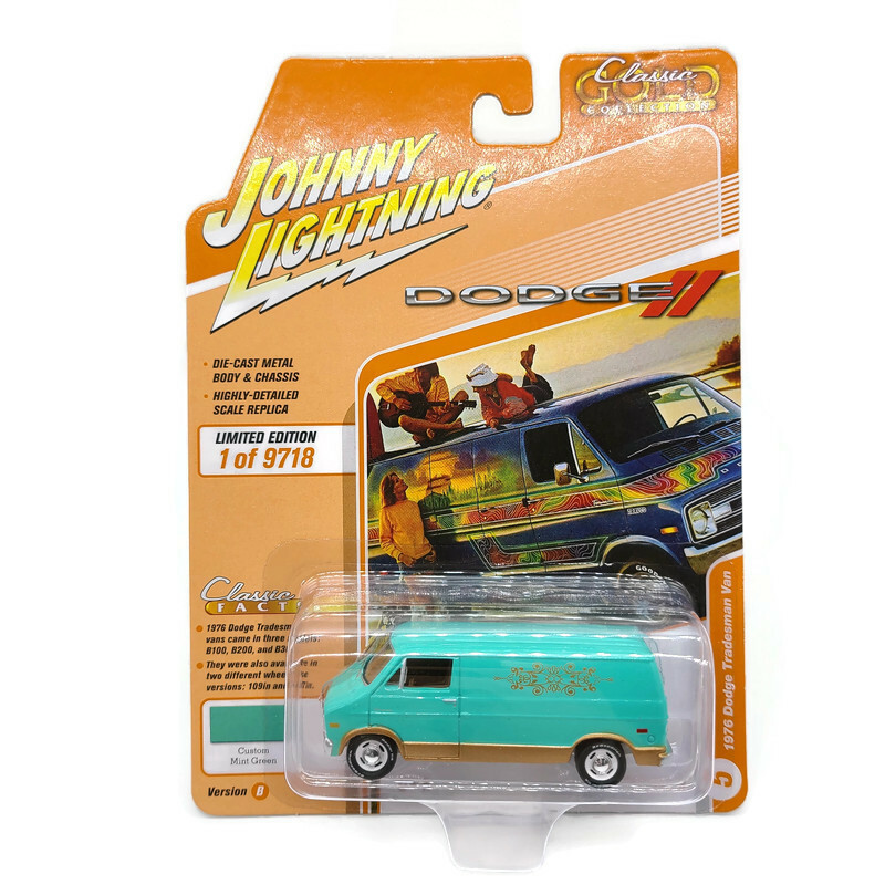 Johnny Lightning Classic Gold Collection 1976 Dodge Tradesman Van