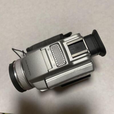 Sony Handycam DCR-PC110 Mini DV Hybrid Camcorder Nightshot With