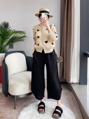 Pleats Please Issey Miyake Fabric Pleated Lantern Pants, Pleated