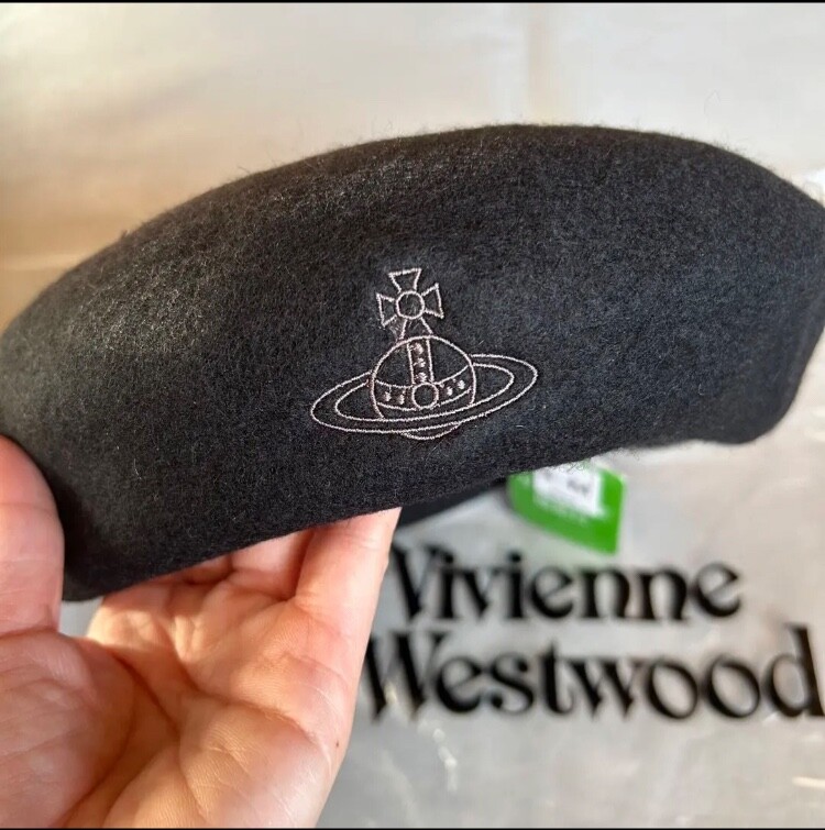 Vivienne Westwood Black Beret Hunting Hat Orb Logo Size S - M NEW