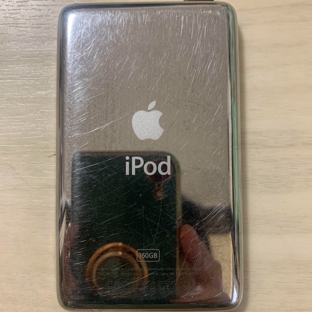 Apple iPod Classic 7th Gen 160GB Black Model MC297J Working Used