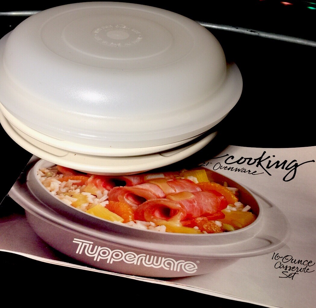 NEW VINTAGE TUPPERWARE Ultra 21 Ovenware 1 & 2 Cup Casserole Set