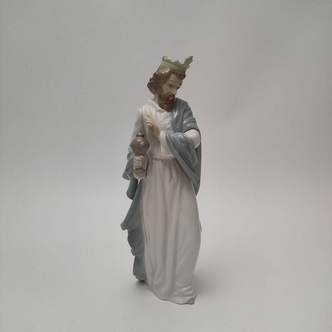 Nao by Lladro King Gaspar with Cup | eBay