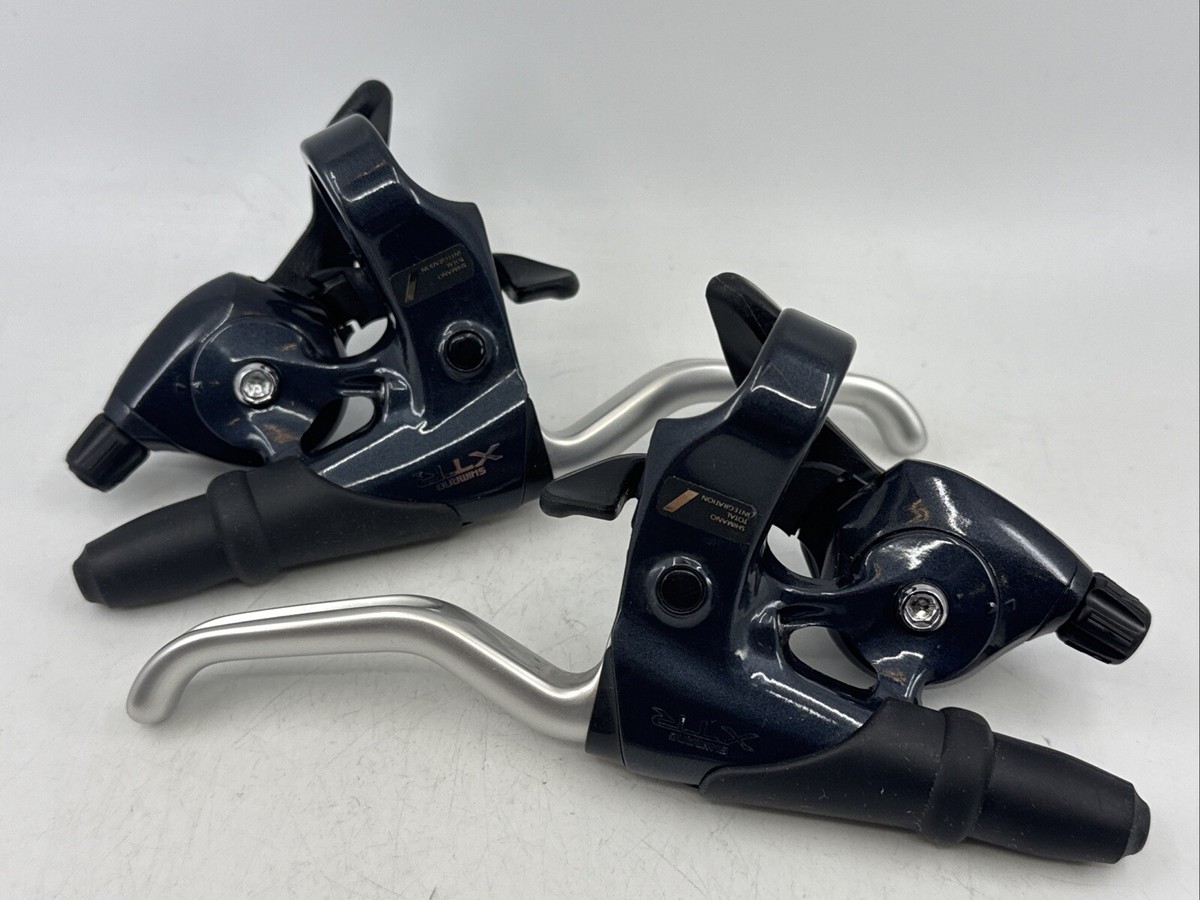 NOS Shimano XTR ST-M900 Brake & Shift Lever Set MTB 3 x 8 Speed