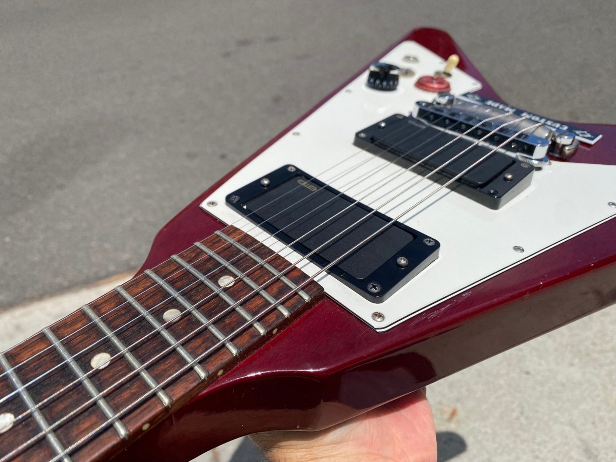 1995 Gibson Flying V Red Custom EMG Zakk Wylde Set up w/ Case 7.2