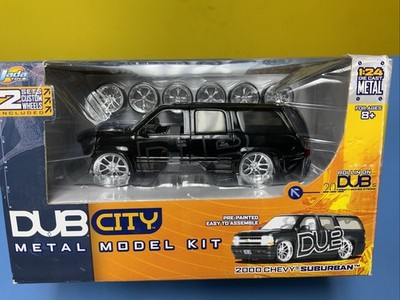 ミニカー 2000 CHEVY SUBERBAN 1/18 JOY RIDE ミニカー 2000 CHEVY