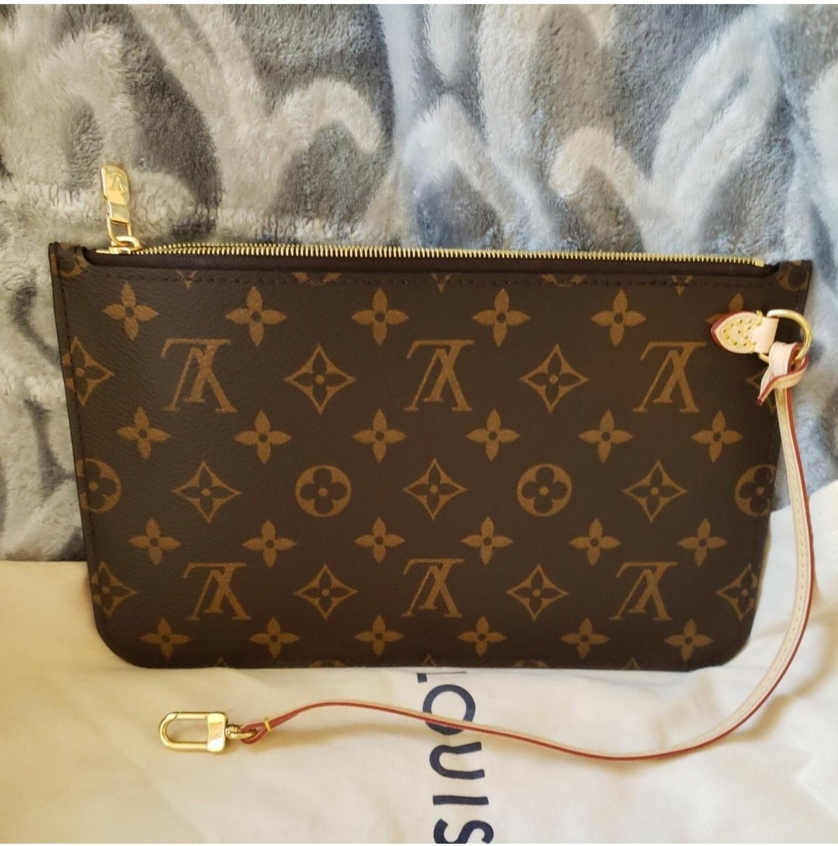 Louis Vuitton Monogram Pouch Pochette Wristlet Strap New, Dust Bag