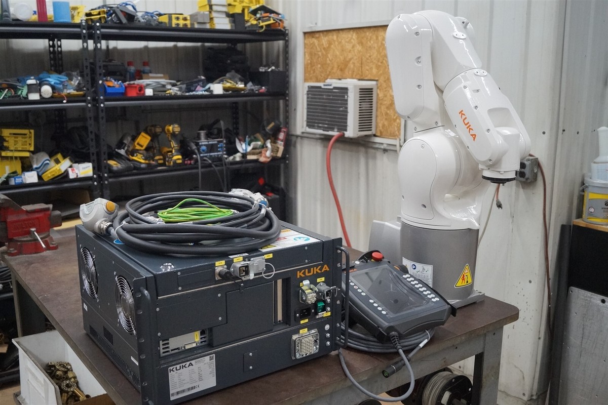 2021 Kuka KR 6 R700-2 Robot System w/ KRC4 Compact Unused w