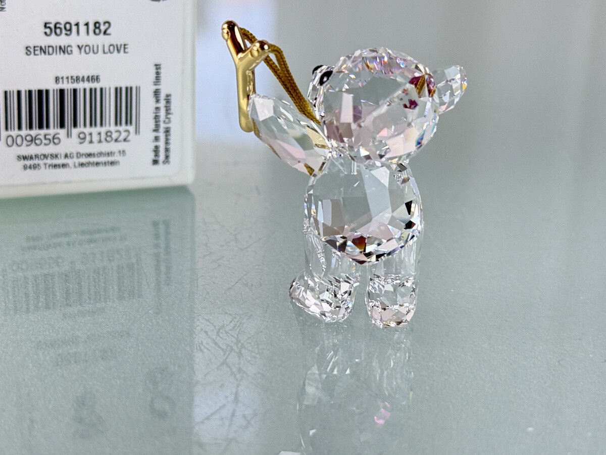 Swarovski Figurine 5691182 Kris Bear I Send You My Love 4.2 cm