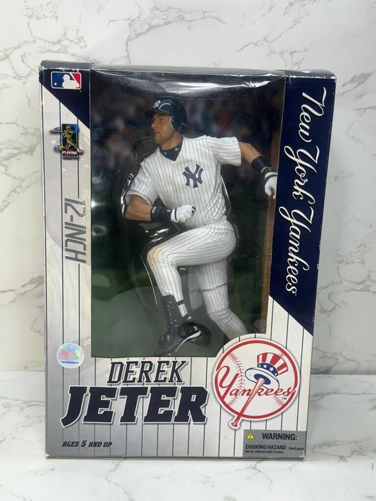 Derek Jeter figure 12-inch McFarlane's Sports Picks NY YANKEES HOF
