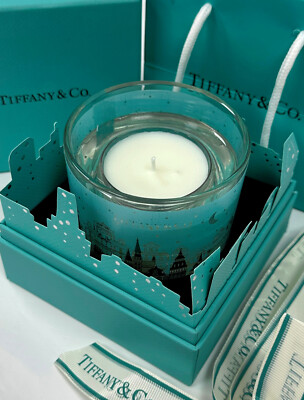 TIFFANY & CO. VIP GIFT CEDAR SCENTED FESTIVAL LONDON CITYSCAPE