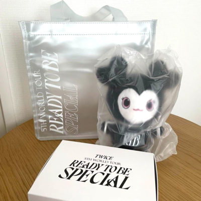 TWICE READY TO BE in JAPAN SPECIAL OSAKA UPGRADE FULL SET