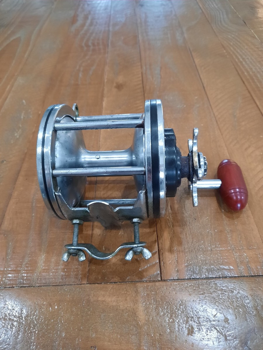 Vintage Penn Senator 6/0 Salt Water Fishing Reel. Red Handle. Nice