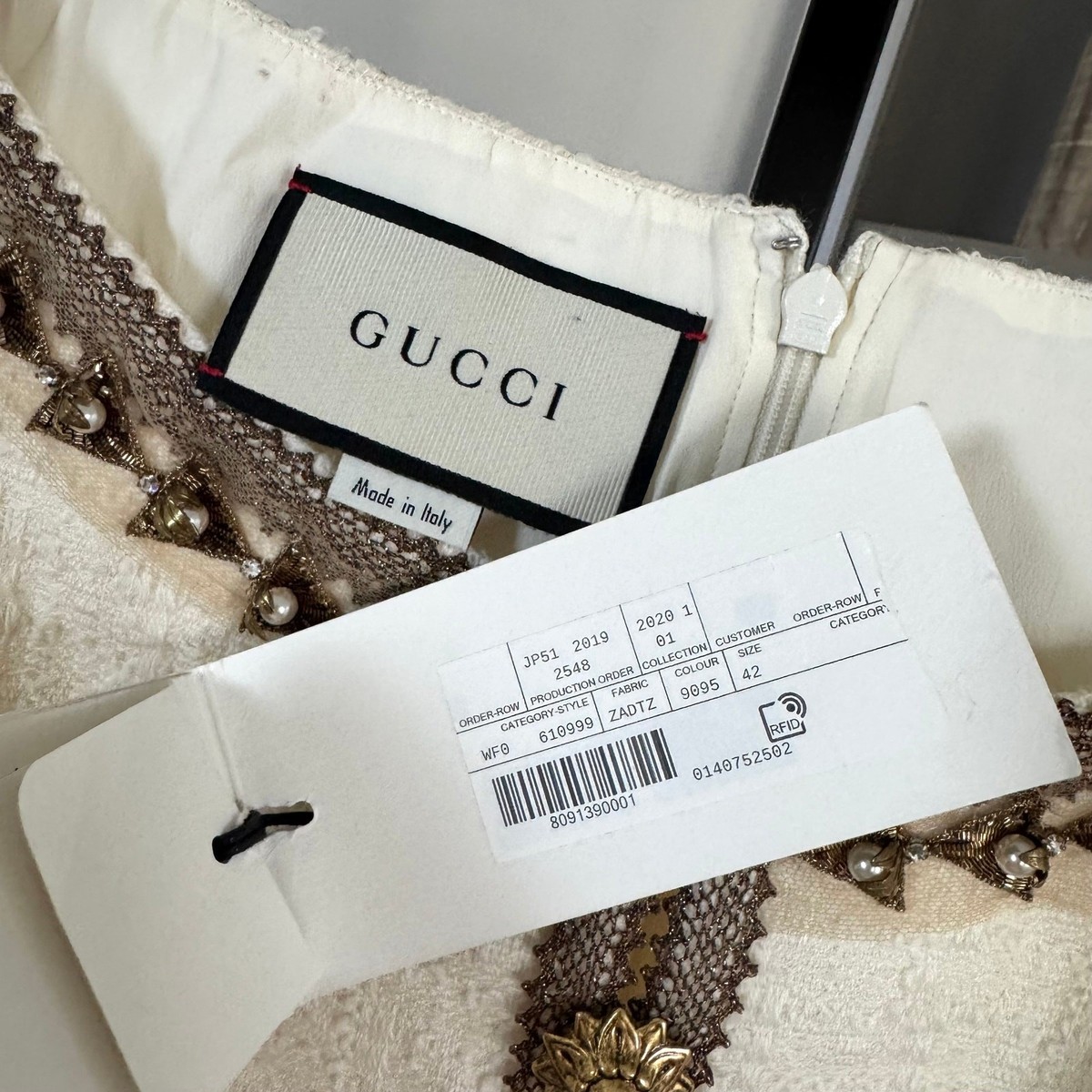 GUCCI White Tweed Gold Embellished Shift Dress 42 NEW Short Sleeve