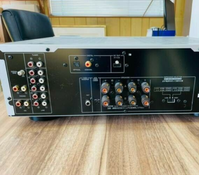 Yamaha A-S501 Natural Sound Integrated Stereo Amplifier Silver