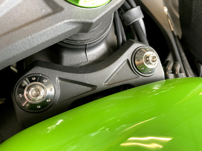 Kawasaki ZX7R Ninja 1996-2003 FUEL TANK RETAINER BOLTS KIT