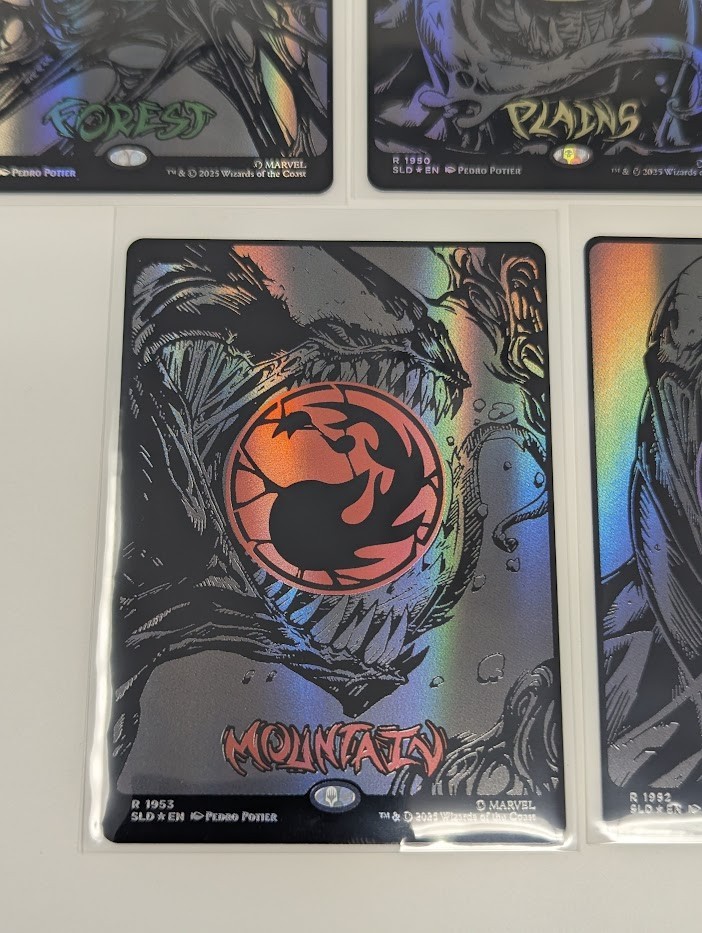 MTG Secret Lair x Marvel Spider-Man Mana Symbiote Raised Foil, 1