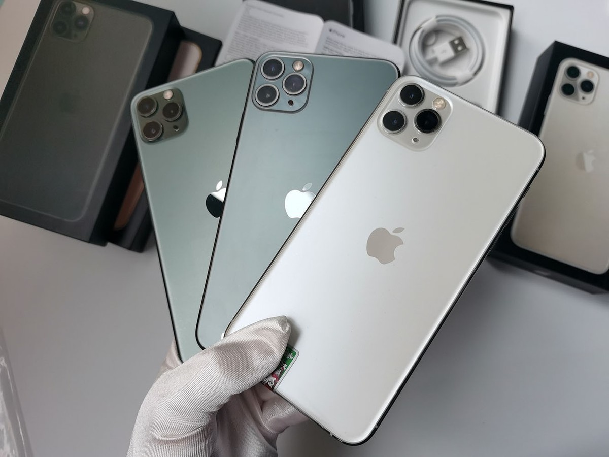 Apple iPhone 11 Pro Max - 256 GB - Unlocked - Smartphone - Good