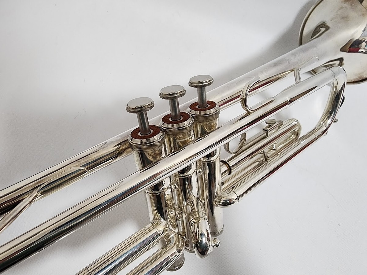 B♭トランペット ヤマハ YTR-1320 Yamaha YTR-1320 Trumpet Silver