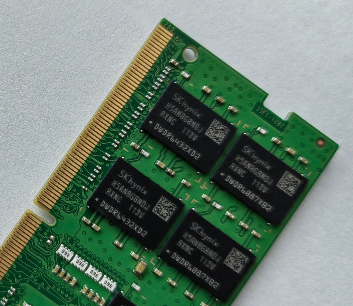 SK hynix 16GB DDR4 3200 Laptop ECC SODIMM RAM 2Rx8 PC4-25600