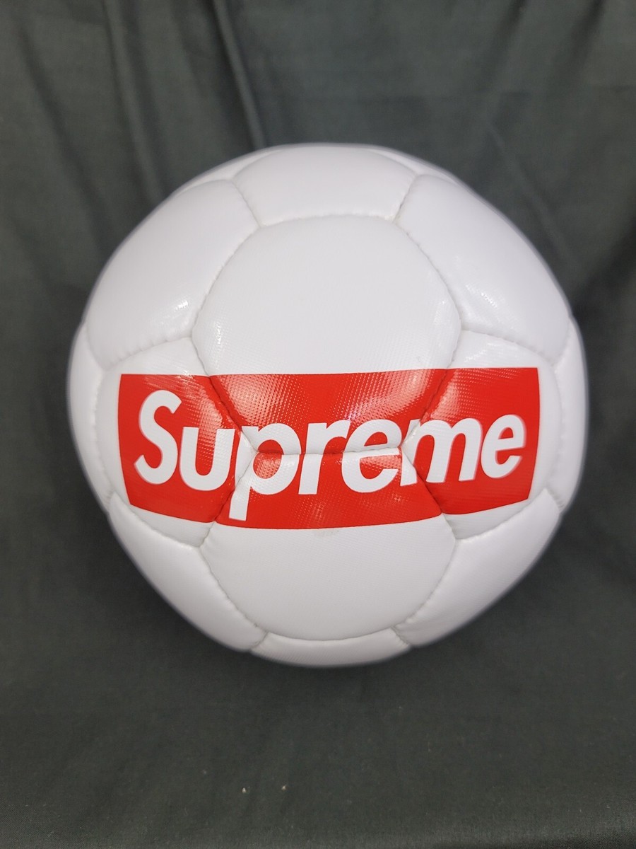 Supreme×umbro サッカーボール 5号球 ワールドカップ カタール 【公式