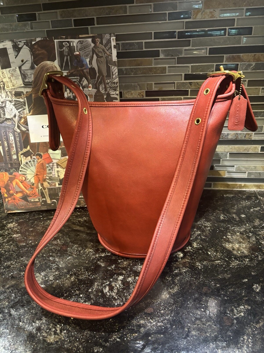 Vintage Coach Helen's Legacy Duffle Bucket Sac Glovetanned Leather