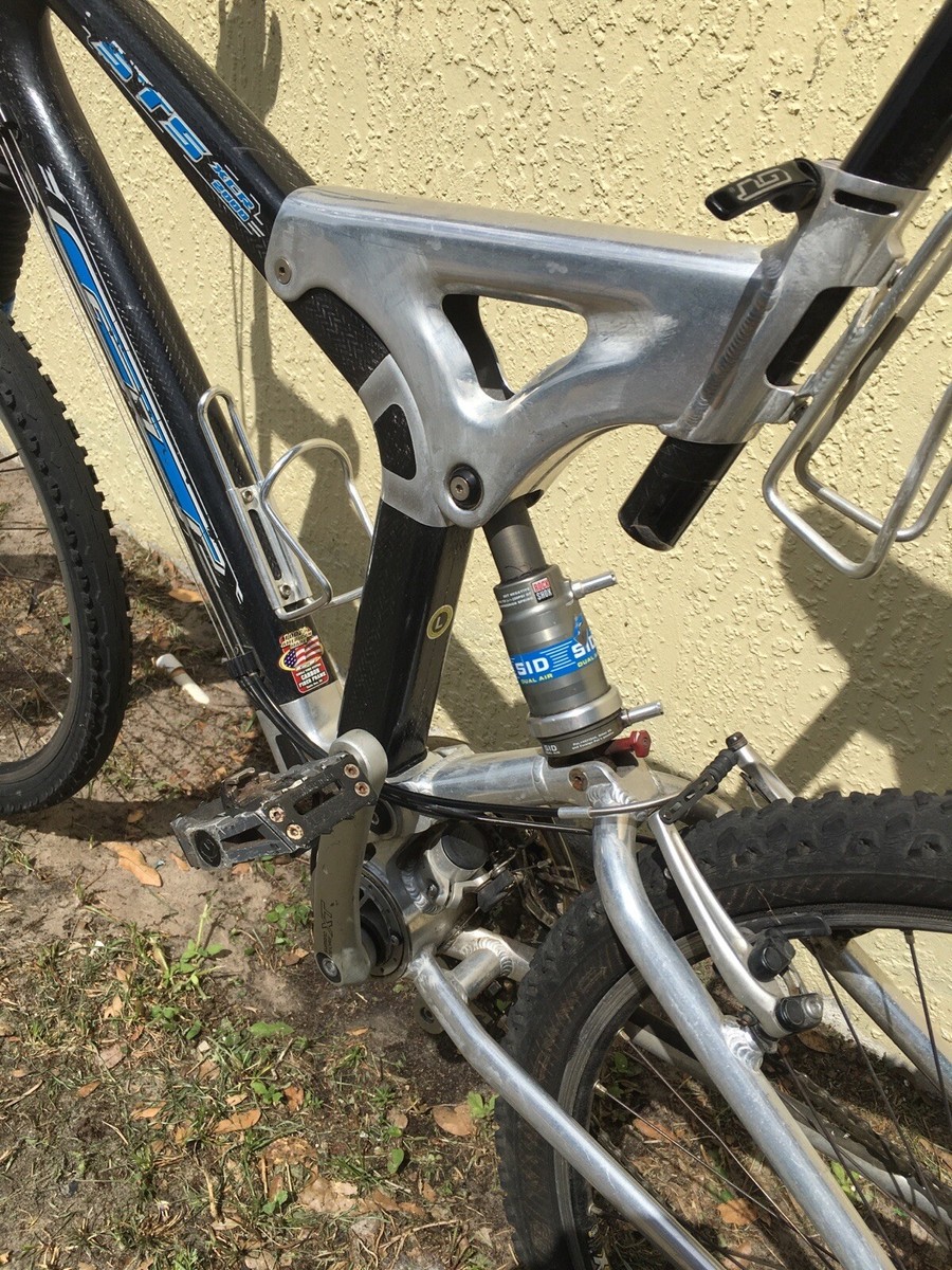Rare GT STS XCR-2000 Carbon Fiber Mountain Bike - Full XTR M952