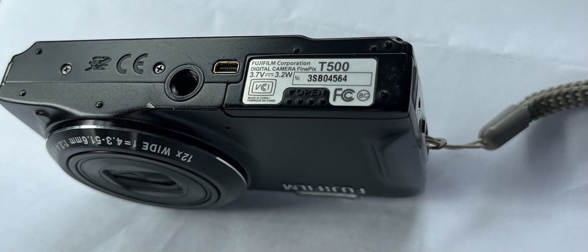 FujiFilm FinePix T500 Digital Camera No SD Card Or Charger Tested
