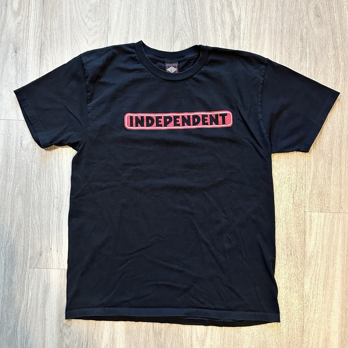 Independent Trucks Skate T-Shirt Vintage 90s, Size Large/medium