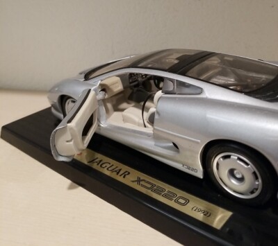 Maisto Jaguar XJ220 (1992) 1:18 Scale | eBay