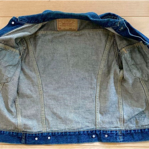 Vintage 90s Levi's 557 3rd Denim Jacket in Dark-Blue Size:36 [VG