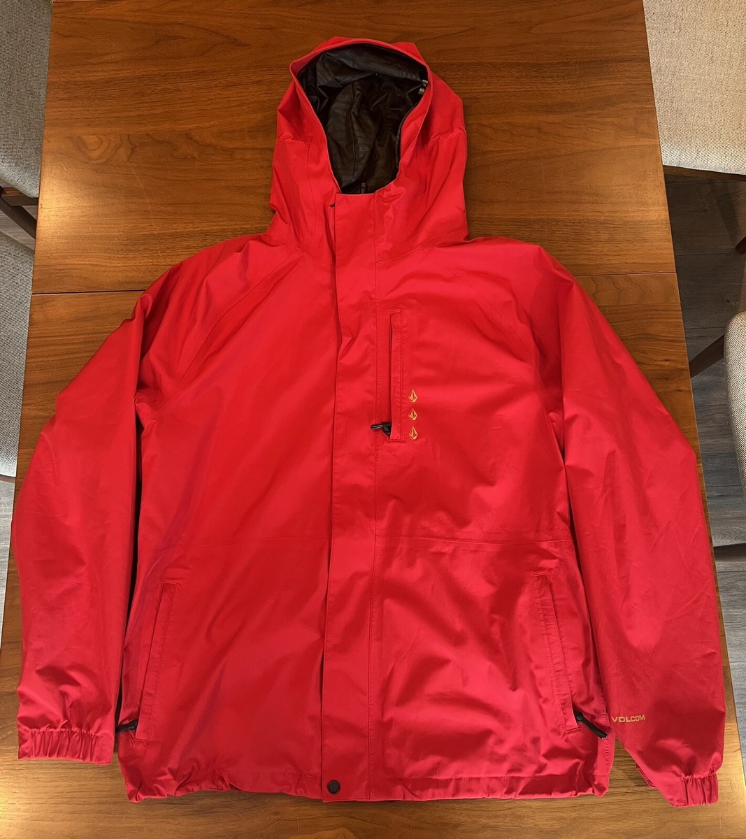 Volcom Dua Insulated GORE-TEX Snowboard Snow Ski Jacket, Crimson