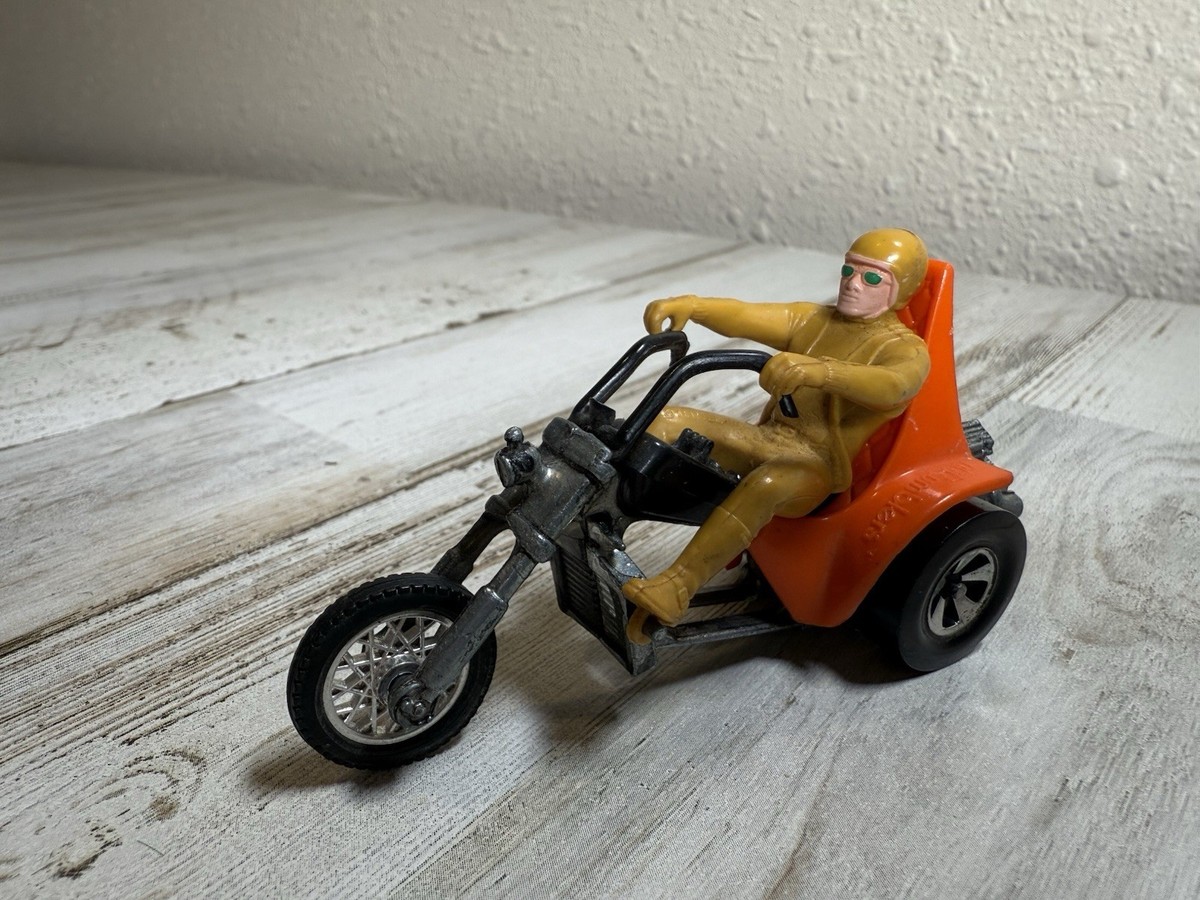 Vtg 1971 RRRumblers Rumblers Hot Wheels Torque Chop Trike Yellow