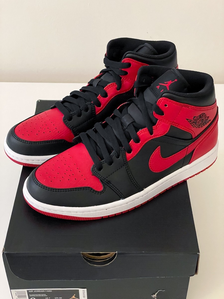 Size 8 - Jordan 1 Mid Banned 2020 554724-074 Black red