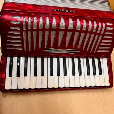 動作品】YAMAHA ヤマハ 30鍵盤 YA-18 アコーディオン YAMAHA Accordion