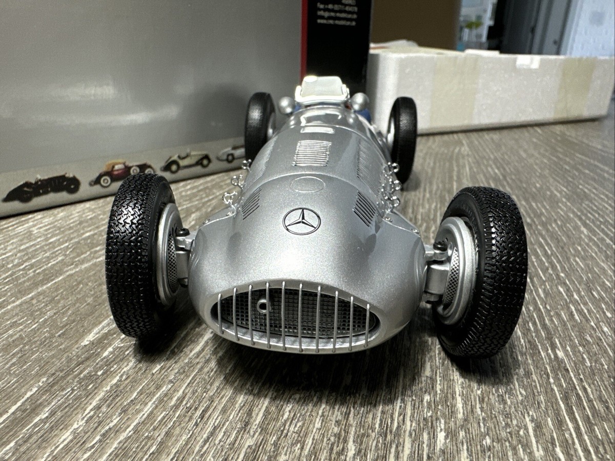 1/18 Scale CMC Mercedes Bemz W165, 1938 Der grosse Sieger Von