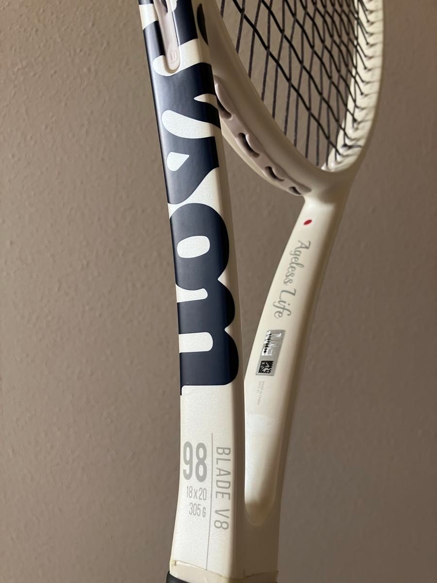 Wilson Blade 98 V8 G2 Custom Works White One-Of-A-Kind Good