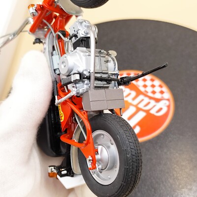 EBBRO 1/10 Honda Monkey Z50A Diecast model motorcycle bike red