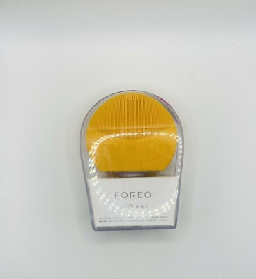 LUNA Mini 2 by Foreo Sunflower Yellow Cleansing Brush | Face the
