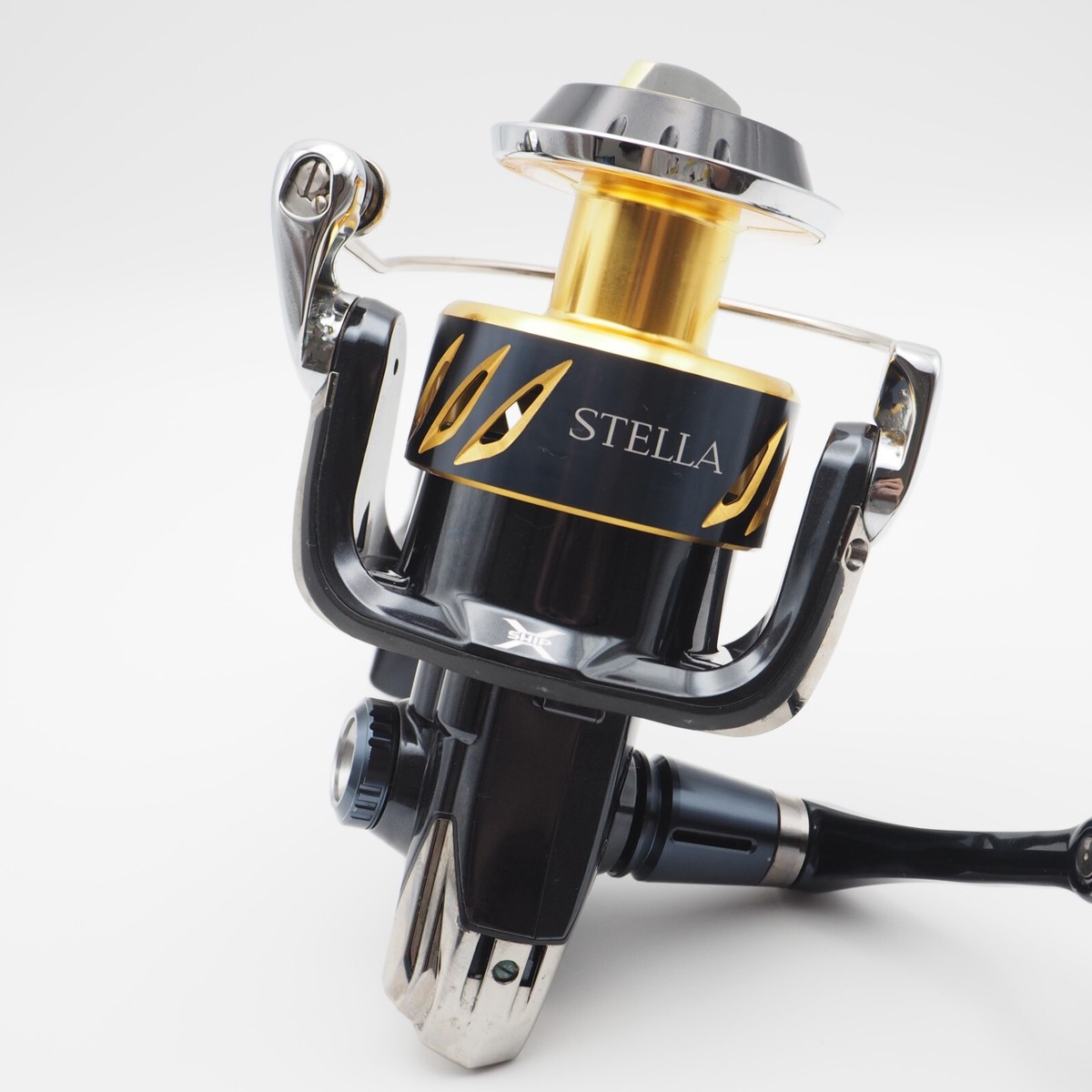 Excellent] Shimano 13 Stella SW 8000PG Spinning Reel w/Box & Pouch