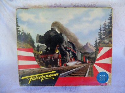 Fleischmann HO Passenger Train Set #1000/2 Untested 4.5V Battery