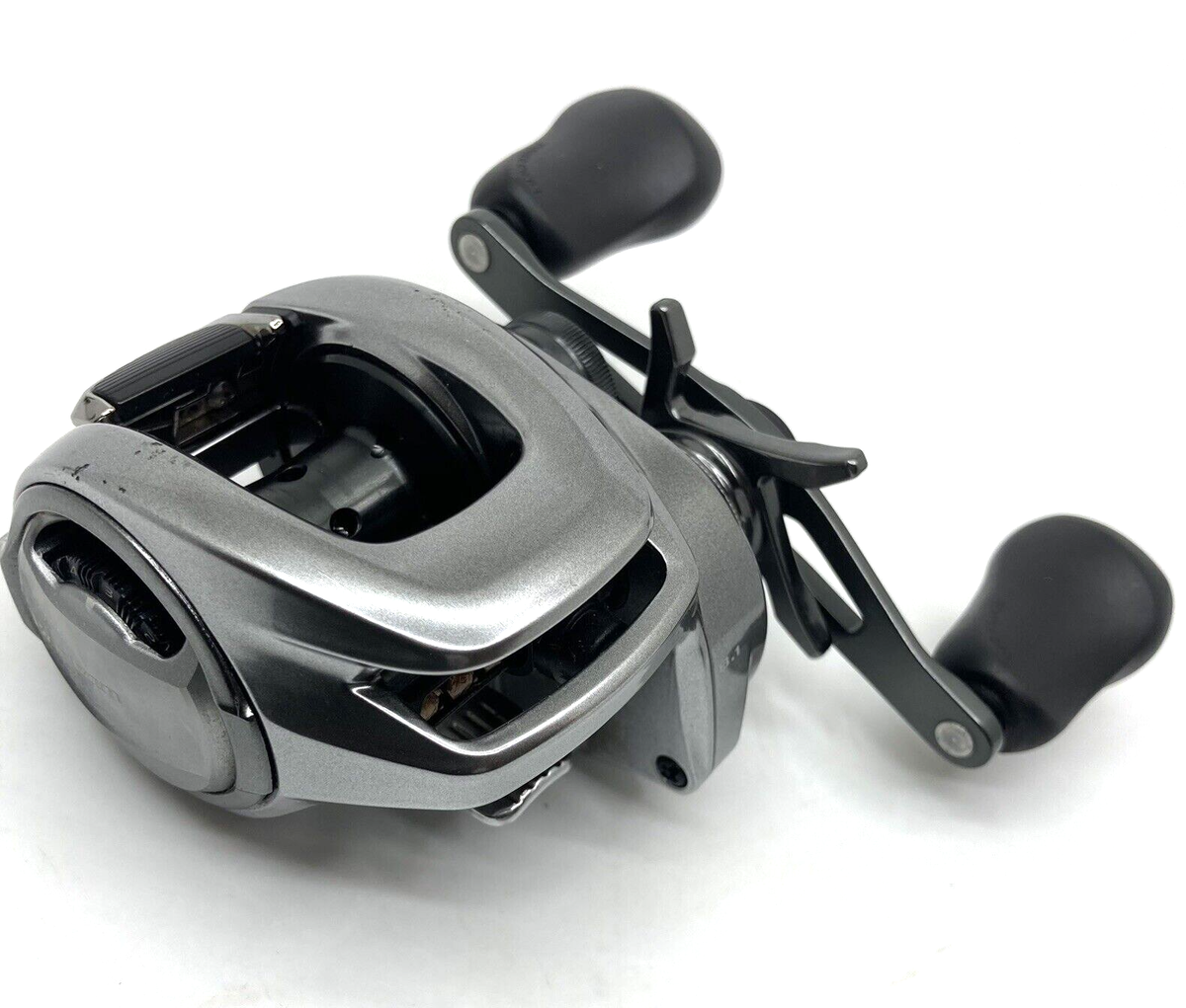 SHIMANO 18 Bantam MGL XG LEFT Handed Baitcasting Reel In Box