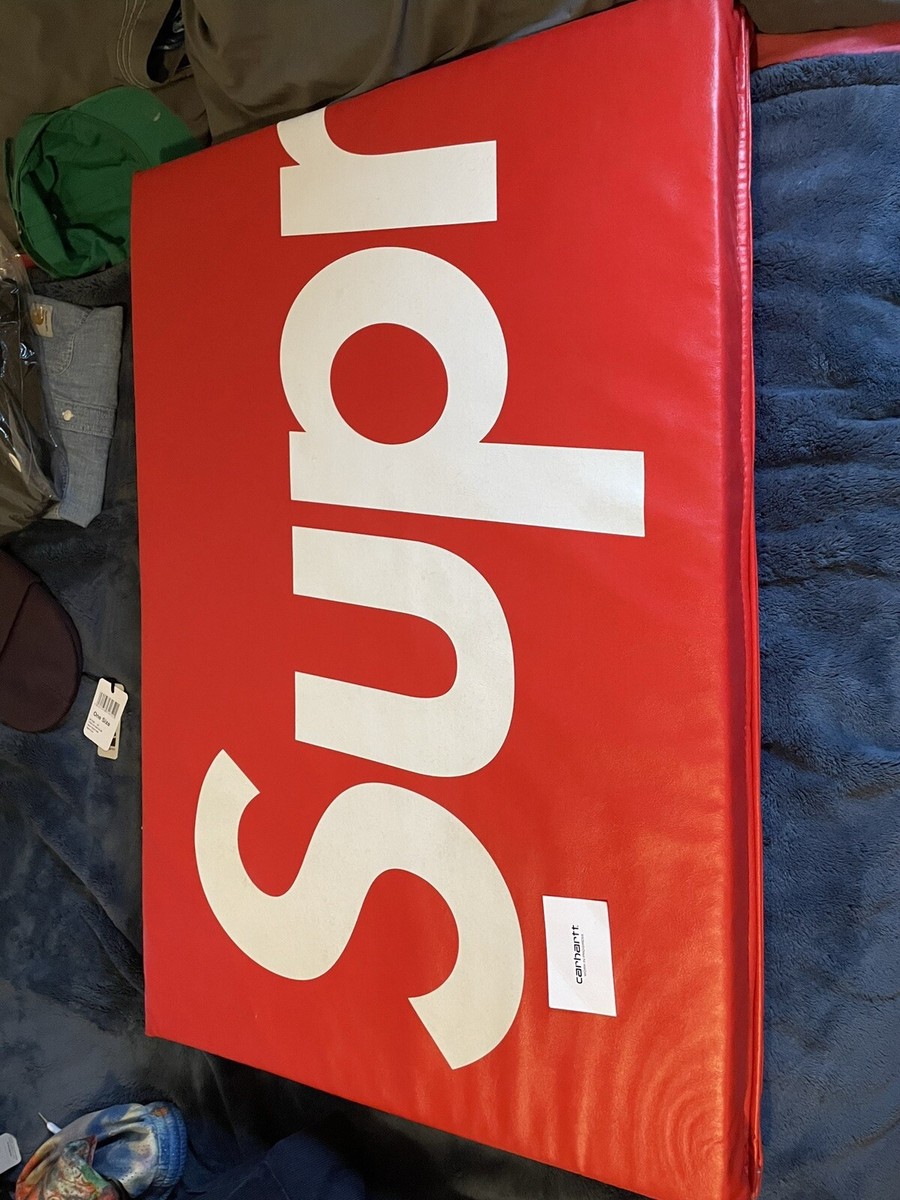 Supreme Everlast Folding Exercise Mat Red FW17 (SUPD009) One Size